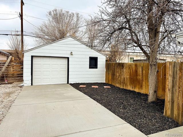 3065 W Harvard Avenue, Denver, CO 80219