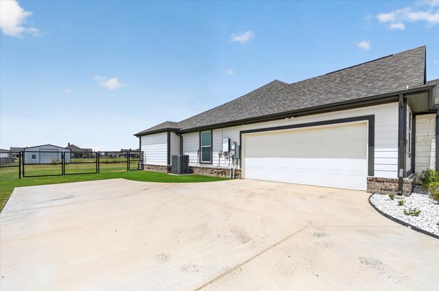13416 Sage Meadow Circle, Sanger, TX 76266