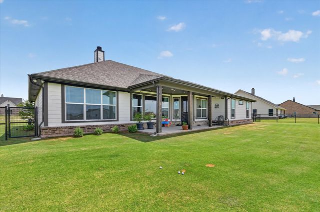 13416 Sage Meadow Circle, Sanger, TX 76266
