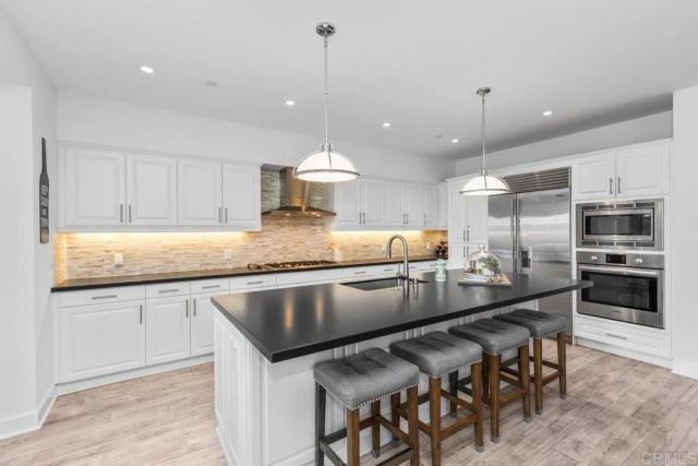2383 Ocean Street, Carlsbad, CA 92008