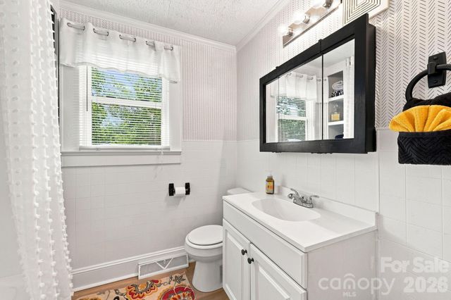 74 Pinecrest Drive SW, Concord, NC 28027