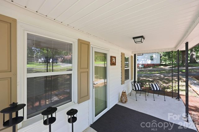 74 Pinecrest Drive SW, Concord, NC 28027