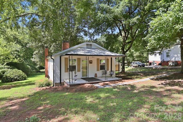 74 Pinecrest Drive SW, Concord, NC 28027