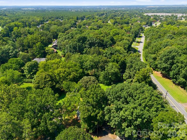 74 Pinecrest Drive SW, Concord, NC 28027