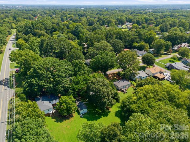 74 Pinecrest Drive SW, Concord, NC 28027