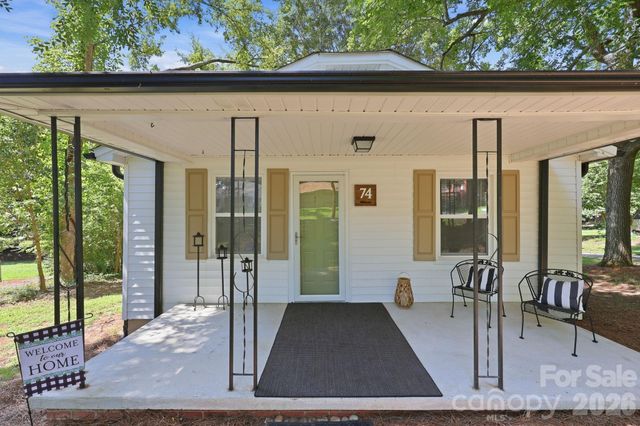 74 Pinecrest Drive SW, Concord, NC 28027