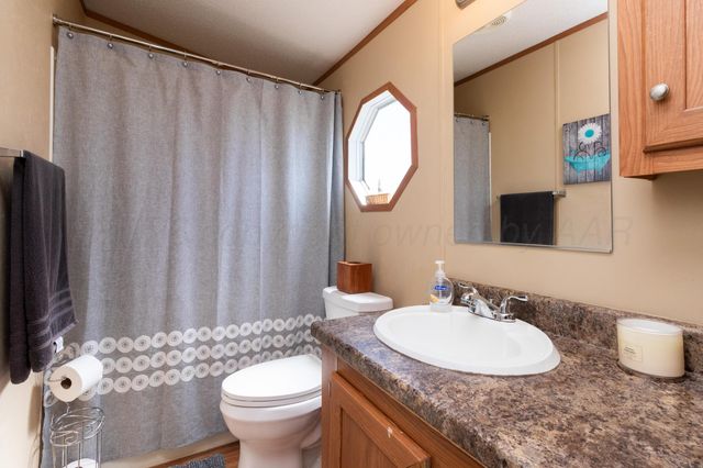 2420 E Willow Creek Drive, Amarillo, TX 79108