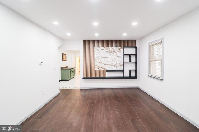 539 W KING ST, York, PA 17401