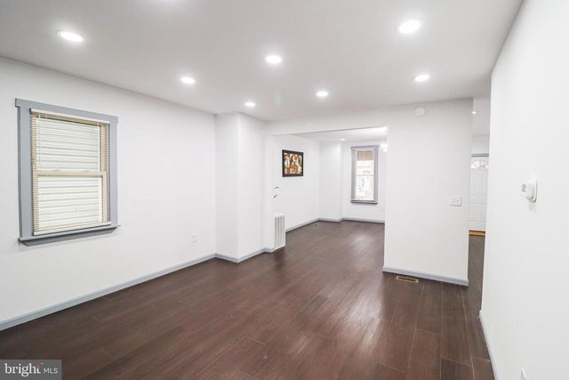 539 W KING ST, York, PA 17401