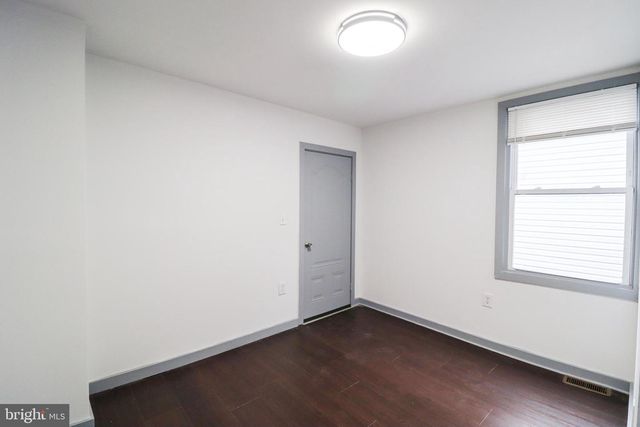 539 W KING ST, York, PA 17401