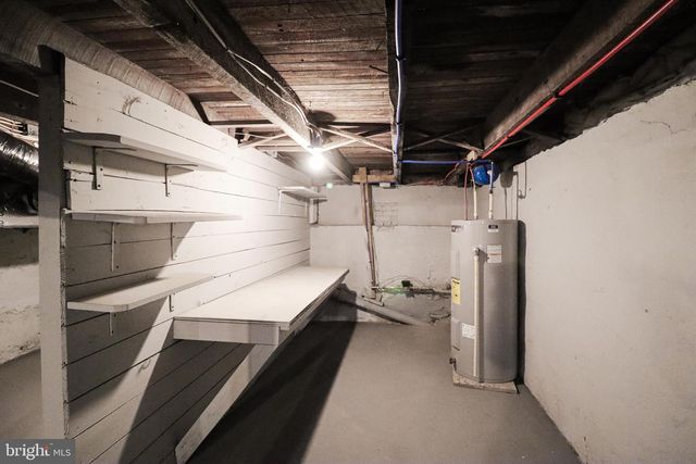 539 W KING ST, York, PA 17401