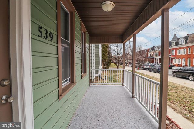 539 W KING ST, York, PA 17401