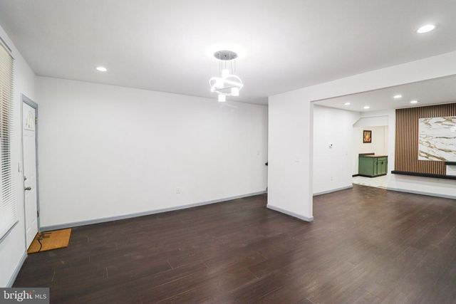 539 W KING ST, York, PA 17401