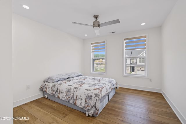 30 Cloverleaf Lane, Manalapan, NJ 07726