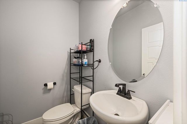 2873 Mackenzie Court, Richland, WA 99352