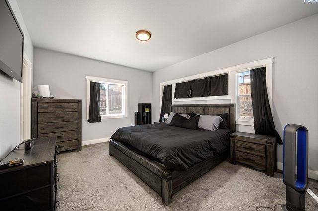 2873 Mackenzie Court, Richland, WA 99352