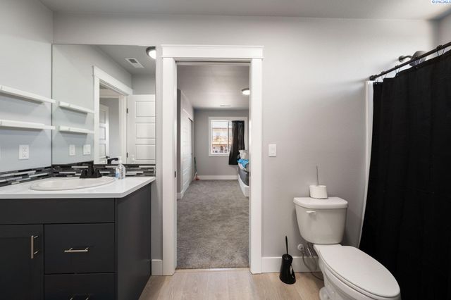 2873 Mackenzie Court, Richland, WA 99352