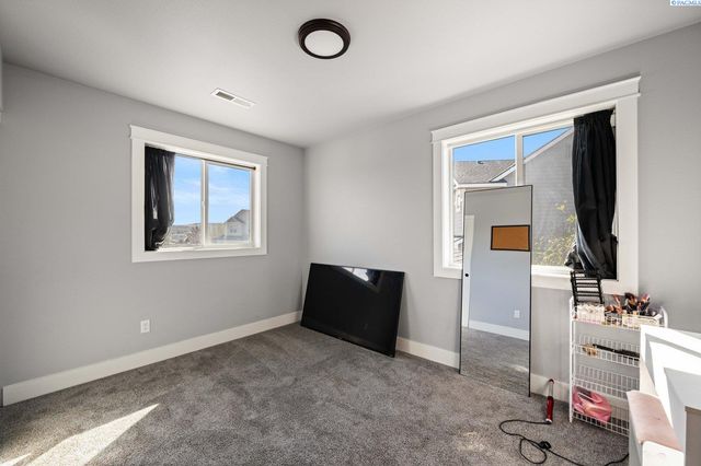 2873 Mackenzie Court, Richland, WA 99352