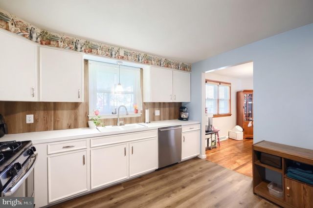3011 IMPERIAL DR, Dover, PA 17315
