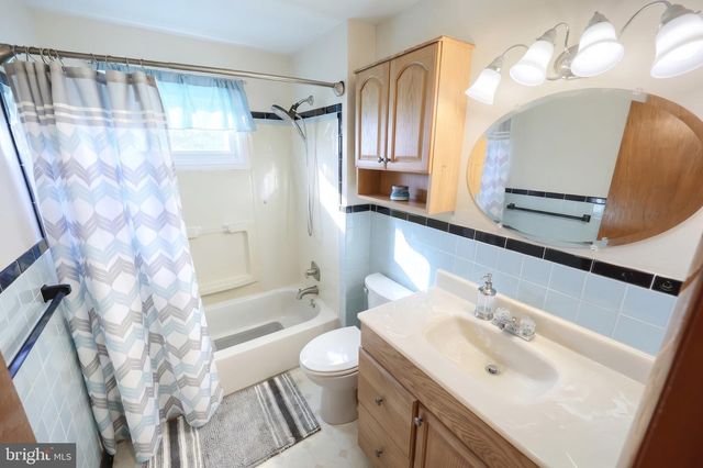 3011 IMPERIAL DR, Dover, PA 17315