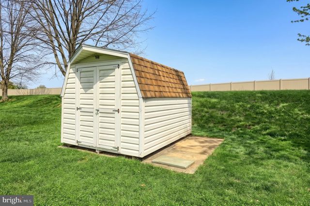 3011 IMPERIAL DR, Dover, PA 17315