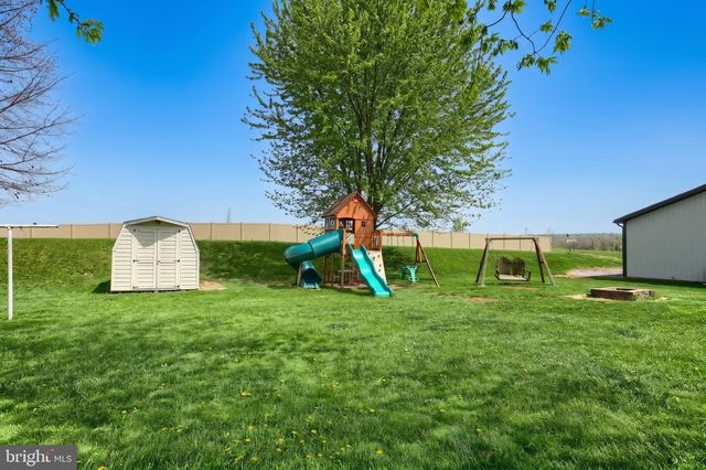 3011 IMPERIAL DR, Dover, PA 17315