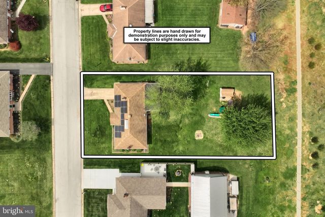 3011 IMPERIAL DR, Dover, PA 17315