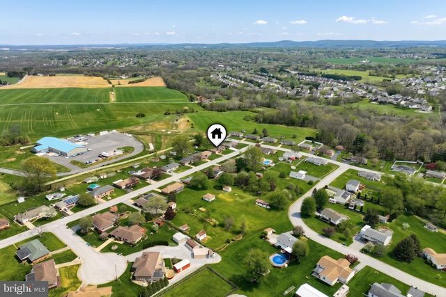 3011 IMPERIAL DR, Dover, PA 17315