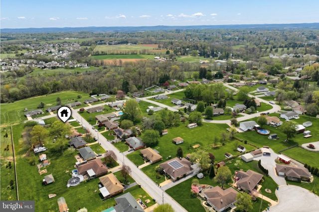 3011 IMPERIAL DR, Dover, PA 17315