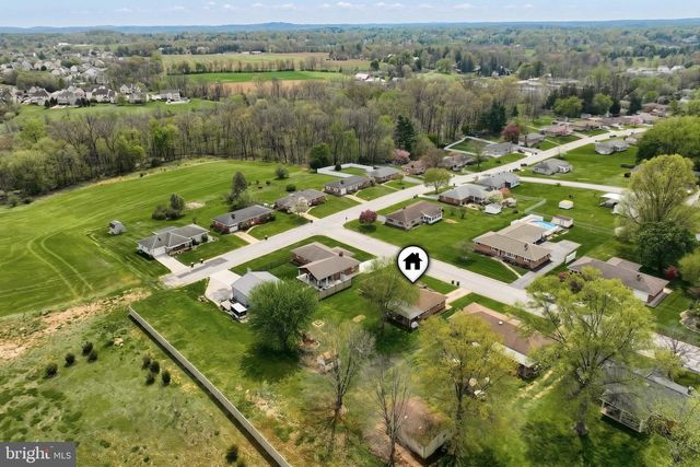 3011 IMPERIAL DR, Dover, PA 17315