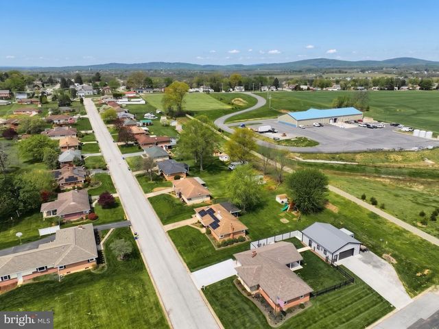 3011 IMPERIAL DR, Dover, PA 17315