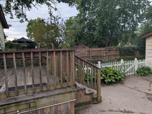 815 B Street, Saginaw, MI 48602