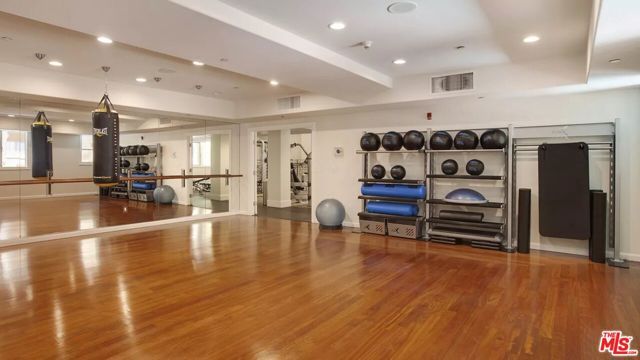 348 S Hauser Boulevard 1-225, Los Angeles, CA 90036