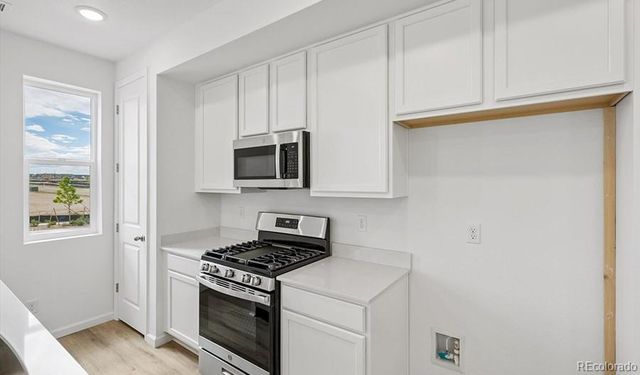 21381 E 67th Avenue, Aurora, CO 80019