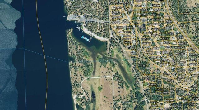 1351 Lake Roosevelt Way, Kettle Falls, WA 99141