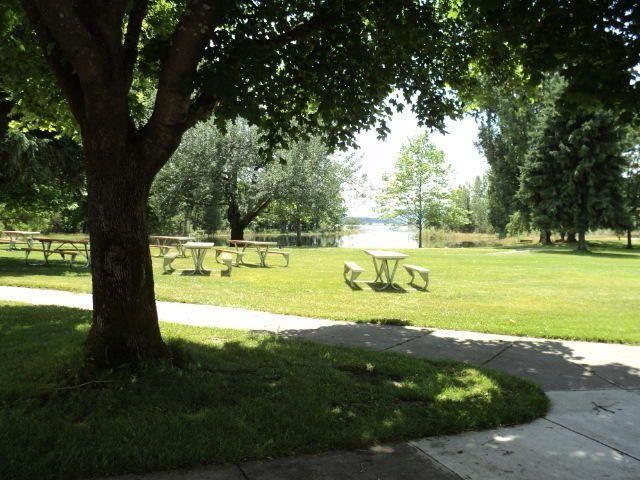 1351 Lake Roosevelt Way, Kettle Falls, WA 99141