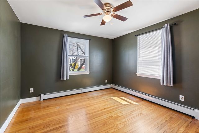 19 Hillside Avenue, Newport, RI 02840