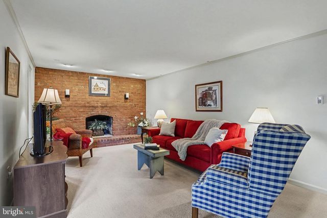 3738 JONAS DR, Landisville, PA 17538