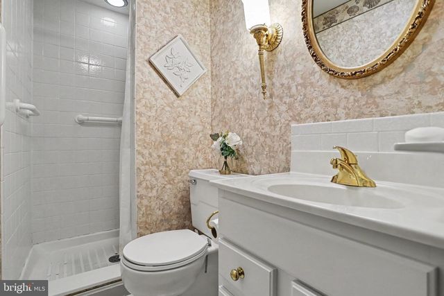3738 JONAS DR, Landisville, PA 17538