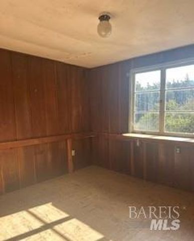 18349 Neeley Rd, Guerneville, CA 95446