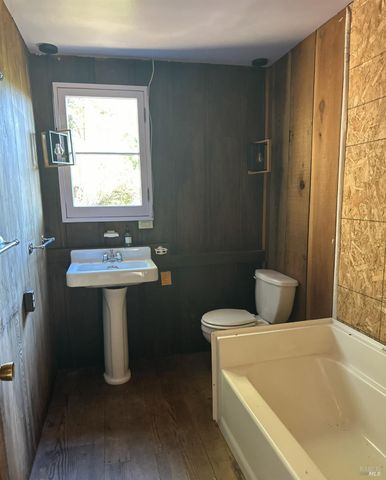 18349 Neeley Rd, Guerneville, CA 95446