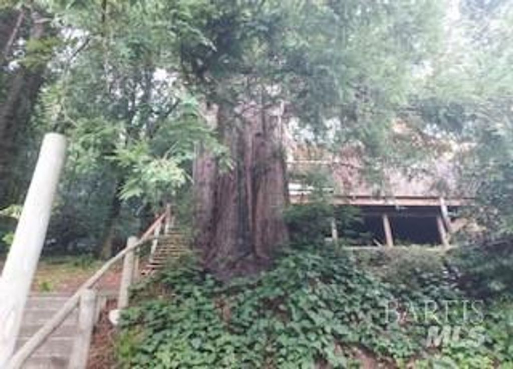 18349 Neeley Rd, Guerneville, CA 95446