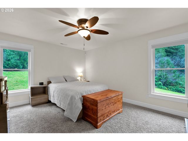 89952 HIGHWAY 101, Florence, OR 97439