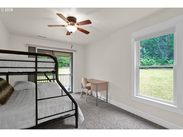 89952 HIGHWAY 101, Florence, OR 97439