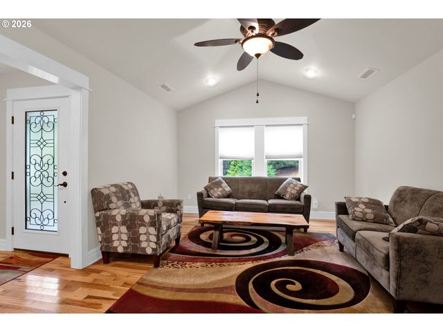 89952 HIGHWAY 101, Florence, OR 97439