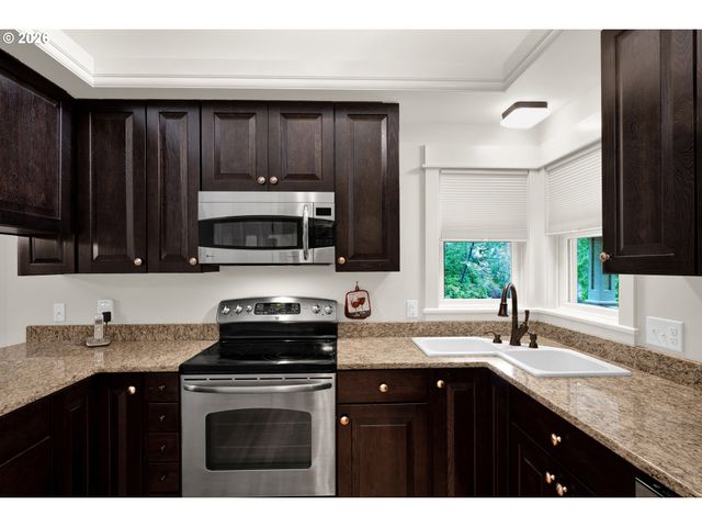 89952 HIGHWAY 101, Florence, OR 97439