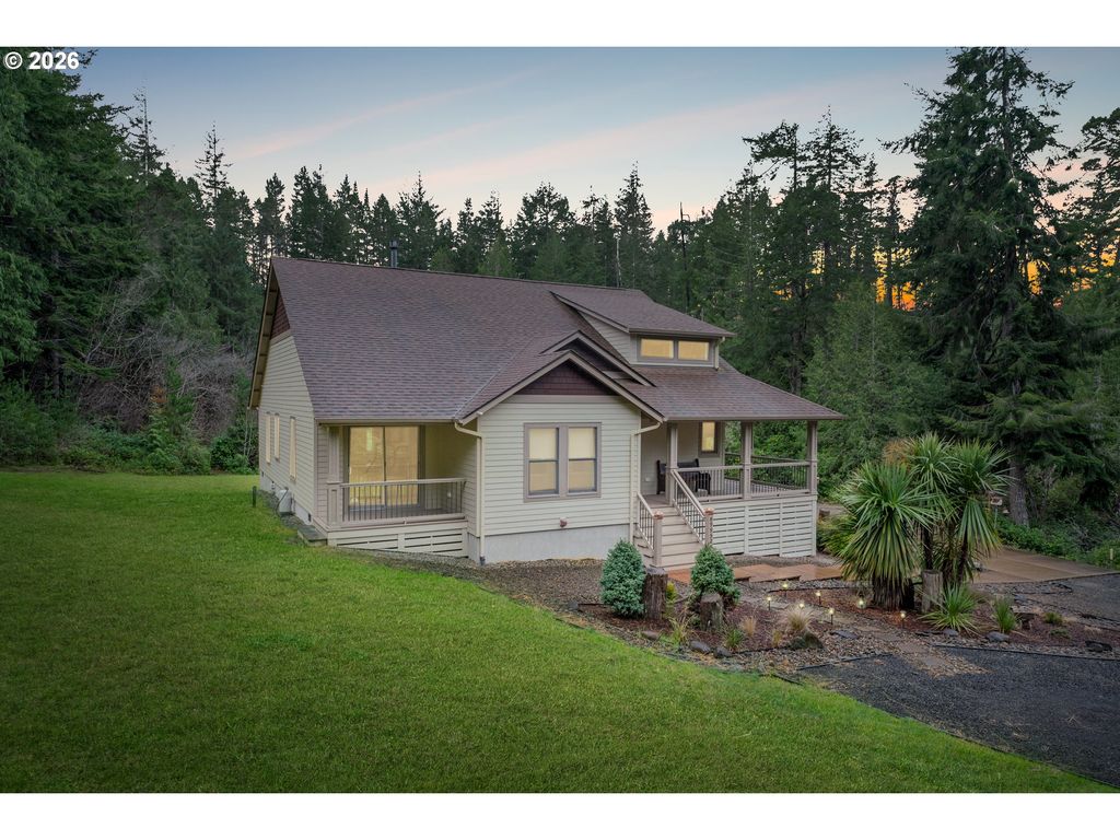 89952 HIGHWAY 101, Florence, OR 97439