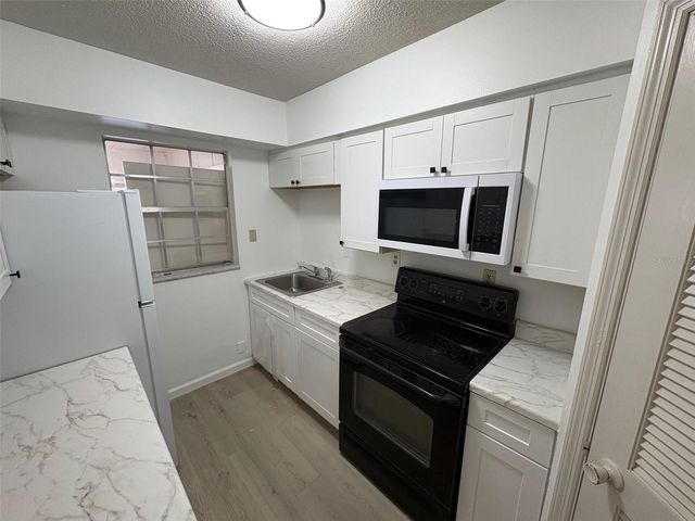 4507 9TH STREET W. I3, Bradenton, FL 34207