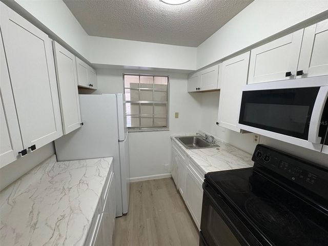 4507 9TH STREET W. I3, Bradenton, FL 34207