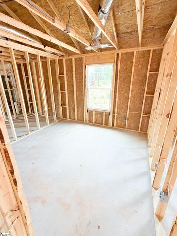 18002 Hwy 101 S, Gray Court, SC 29645